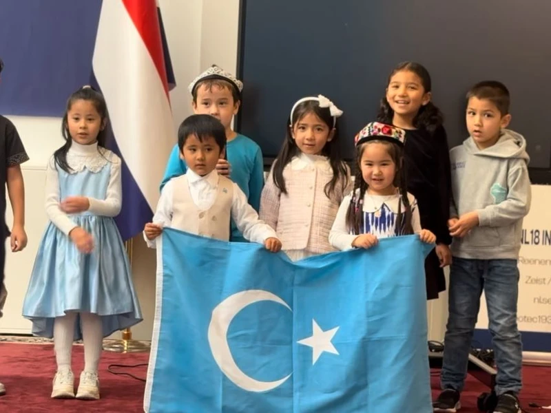Herdenking van Onze Geschiedenis: We Stonden stil bij het Eervolle Erfgoed van de Republieken in Oost-Turkistan