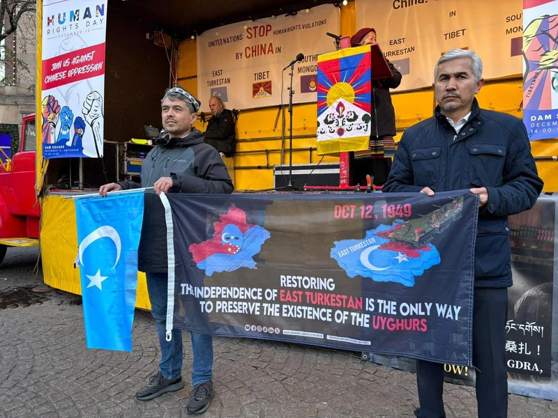 Tegen Onrecht op de Dam: Onze Stichting Voert Actie op de Internationale Dag van de Rechten van de Mens