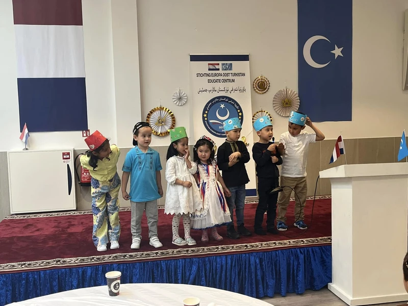 Avrupa Doğu Türkistan Maarif Vakfı’nda Kurban Bayramı Bayramlaşma Programı Coşkuyla Gerçekleştirildi